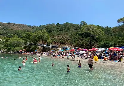Fethiye Boncuklu Koyu, bayram tatilinde yoğun ilgi görüyor: 'Maldivler'e gerek yok!'