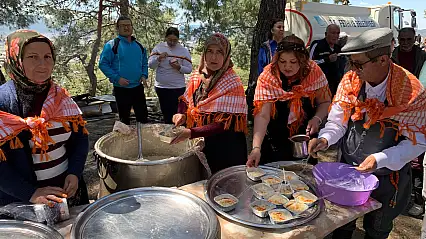 Binler 'keşkek günü'nde buluştu