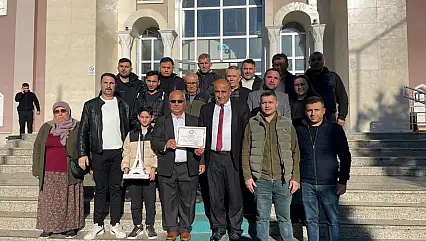 Fethiye Pazarcılar Odası'nda yeni dönem: Başkan Halil Ayat mazbatasını aldı