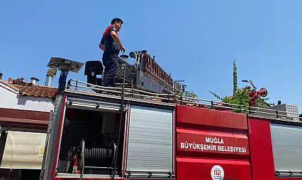Fethiye Balık Pazarı'nda baca yangını