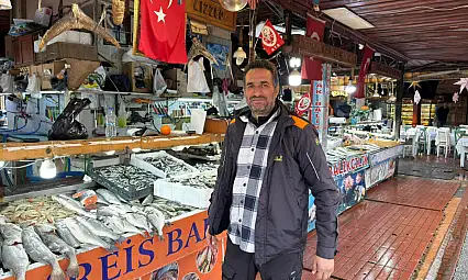 Fethiye Balık Pazarı'nda Küçük Balık Hareketliliği