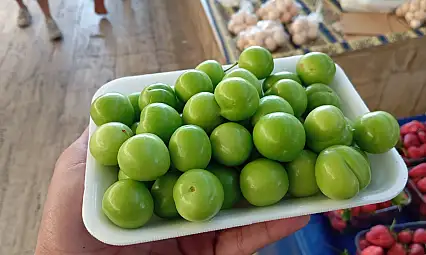 Fethiye Cuma Pazarı'nda Erik Fiyatı Dudak Uçuklattı