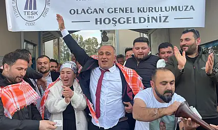 Fethiye'de başkanlık sonrası pazar esnafından Halil Ayat'a tebrik mesajları