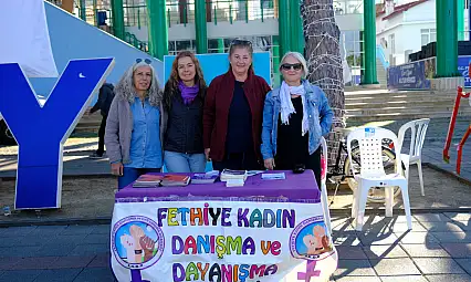 Fethiye'de kadınlar şiddete karşı birlikte