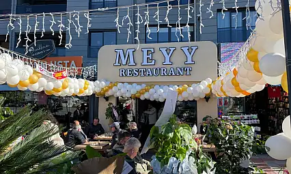 Fethiye'de Meyy Restaurant yoğun katılımla açıldı