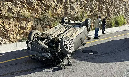 Fethiye'de Ölüdeniz yolunda tek taraflı kaza: 2 yaralı
