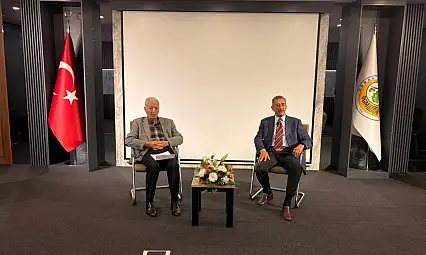 Fethiye'de 'Türkiye'nin Dış Politikası' Söyleşisi Yoğun İlgiyle Gerçekleşti