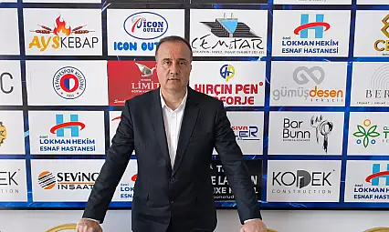 Fethiyespor'da Teknik Direktör Dinçel'den Kum Saati Paylaşımı