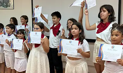 Kardelen Sanat Derneği 2 Aylık Yaz Programını Gösteri ile Sonlandırdı