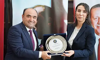 Kaymakam Yıldız Büyüker'e veda yemeği