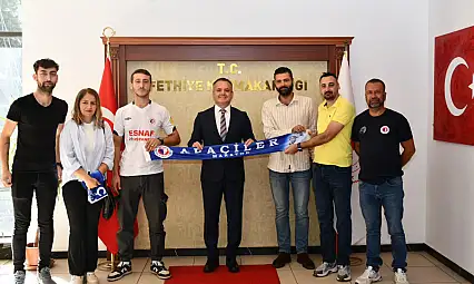 'Küfürsüz Tribün' Projesi Kaymakam Akkaya'ya Sunuldu