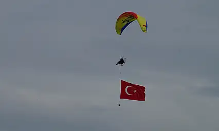 Paramotorlar Gökyüzünü Renklendirdi