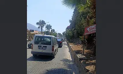 Tatilci Akını Ölüdeniz Yolunu Felç Etti