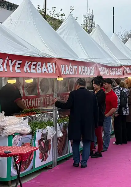 Fethiye'de 'Vefa Mutfakları' kuruldu: Gastro Festivali'nde dayanışma sofrası