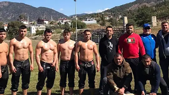 Pehlivanlar antrenmanlarına son gaz devam ediyor