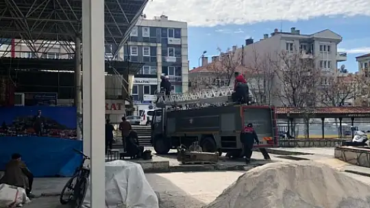 Pazaryeri uzay çatı direkleri yenilendi