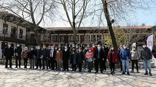 Profesyonel turist rehberlerinin görüşleri değerlendirildi