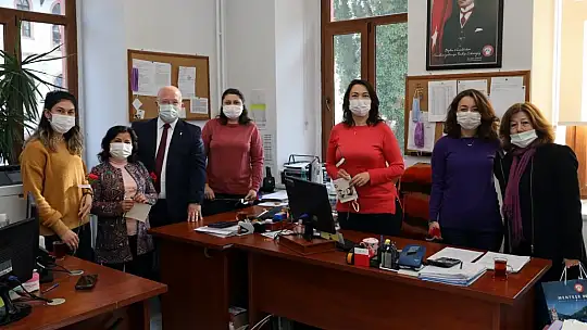 Başkan Gümüş, kadın çalışanlar ve vatandaşlarla biraraya geldi
