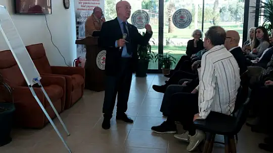 Alzheimer Defneği'nde sağlık semineri