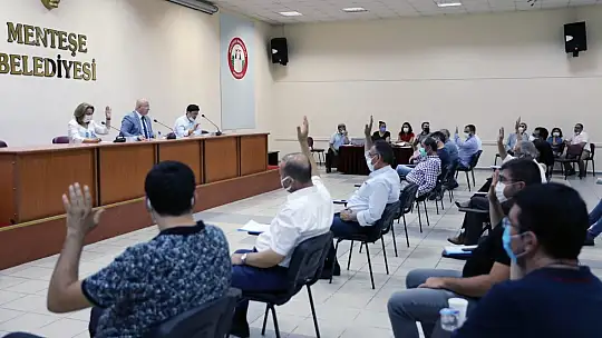 Özdemir ve İçöz'ün İsimleri Tiyatro Salonlarında Yaşatılacak