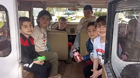 ANADOLU ÖĞRENCİLERİNE POLİSLİK MESLEĞİ TANITILDI