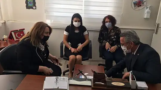 Okul müdürlerinden sorunlar hakkında bilgi aldı