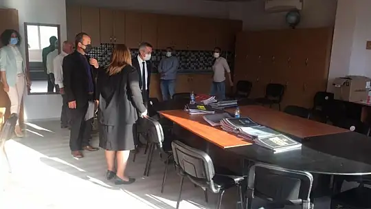 Okul müdürlerinden sorunlar hakkında bilgi aldı