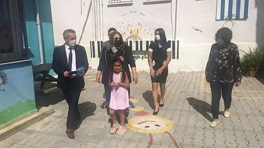 Okul müdürlerinden sorunlar hakkında bilgi aldı