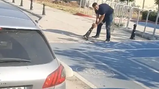 Trafik Magandaları Dubayı Söküp Kamyonetini Bisiklet Yolundan Geçirdi