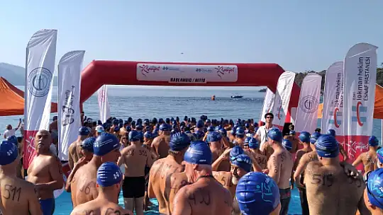 Fethiye Açık Su Yüzme Yarışı Ölüdeniz'de başladı
