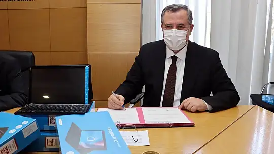 FTSO'dan ihtiyaç sahibi öğrencilere tablet desteği