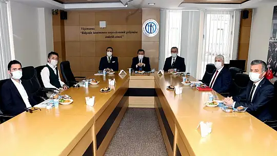 Vali Orhan Tavlı FTSO'yu ziyaret etti