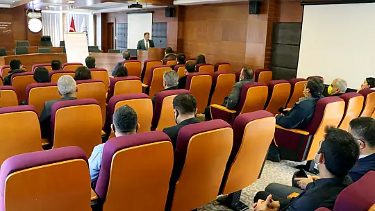 Genç Girişimciler Bilgilendirildi