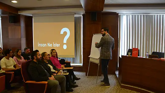  İNSAN TANIMA SANATI VE ZOR İNSANLA BAŞA ÇIKMA EĞİTİMİ 