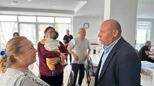 Milletvekili Adayı Yakup Otgöz, Depremzedeler İle Bayramlaştı