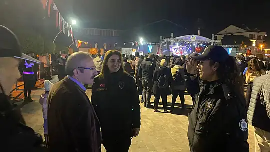 YILBAŞI GECESİNDE KAYMAKAM KARAMAN'IN AYAK BASMADIĞI YER KALMADI