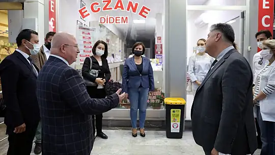 Menteşe Belediyesinden Eczanelere Atık İlaç Kutusu