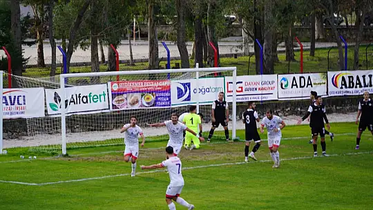 Seydikemerspor Marmaris Belediyespor'u 2-1 mağlup etti