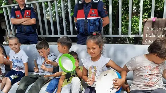 GİGA, Özel Çocuklara Sanatın Kapılarını Araladı 