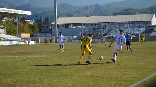 90 DAKİKALIK ZORLU MÜCADELEDE PUANLAR PAYLAŞILDI