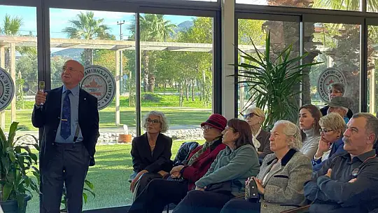 Alzheimer Defneği'nde sağlık semineri