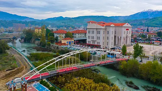 EŞEN ÇAYI ÜZERİNDEKİ ASMA KÖPRÜ ULAŞIMA AÇILDI