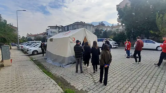 KIZILAY'DAN AFET GÖNÜLLÜLERİ EĞİTİM PROJESİ