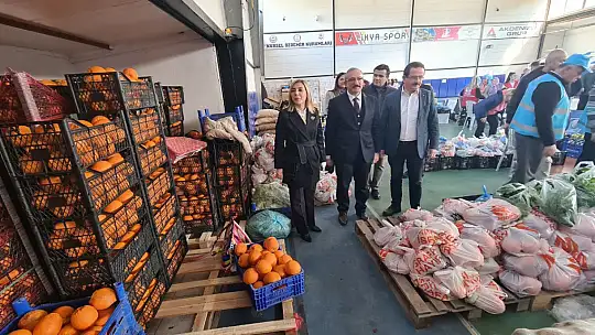 MİLLETVEKİLİ GÖKCAN: HEMŞERİLERİMİZ DEPREMZEDE VATANDAŞLARIMIZI BAĞRINA BASIYOR