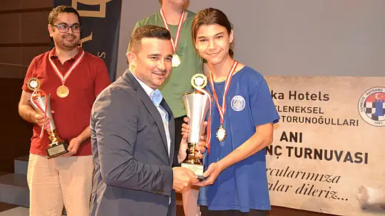 Faik Torunoğulları, Satranç Turnuvasında Ödüller Sahiplerini Buldu