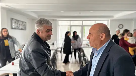 Milletvekili Adayı Yakup Otgöz, Depremzedeler İle Bayramlaştı