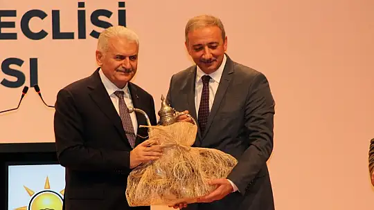 Binali Yıldırım: 'Darbe söylentilerini çıkaranlar 15 Temmuz'u düşünsün'