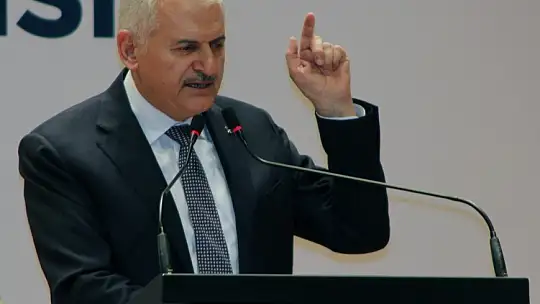 Binali Yıldırım: 'Darbe söylentilerini çıkaranlar 15 Temmuz'u düşünsün'