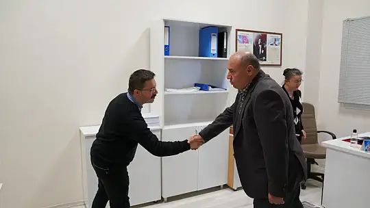 BAŞKAN OTGÖZ, 2022 YILININ SON İŞ GÜNÜNDE PERSONELİN YENİ YILINI KUTLADI