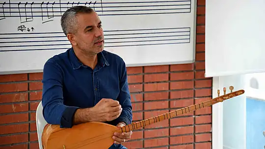 Fethiye Belediyesi bağlama kursu devam ediyor